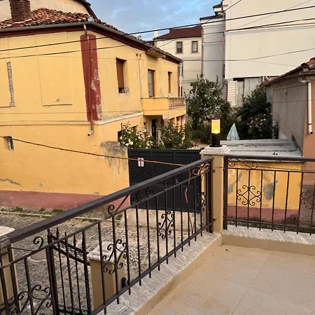 Korca Retreat דירה טיראנה
