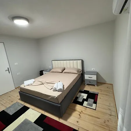 Korca Retreat טיראנה